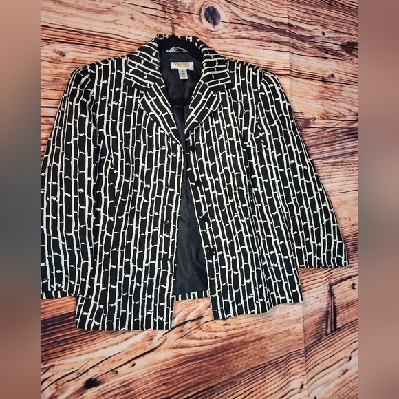 Talbots Jackets & Blazers - TALBOTS  Geometric Black and White S8 BLAZER